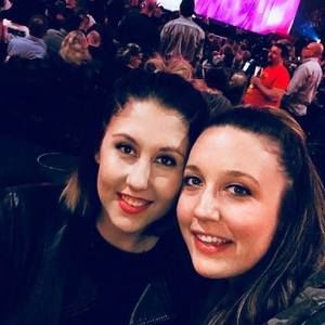 Meet your Posher, Whitney